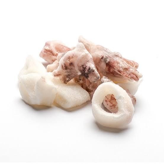 ANELLI E CIUFFI DI CALAMARO 20/40 800g               